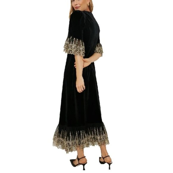 Tuckernuck Pomander Place Black Velvet Lillith Dress Gold Embroider Lace Size M - Picture 4 of 10